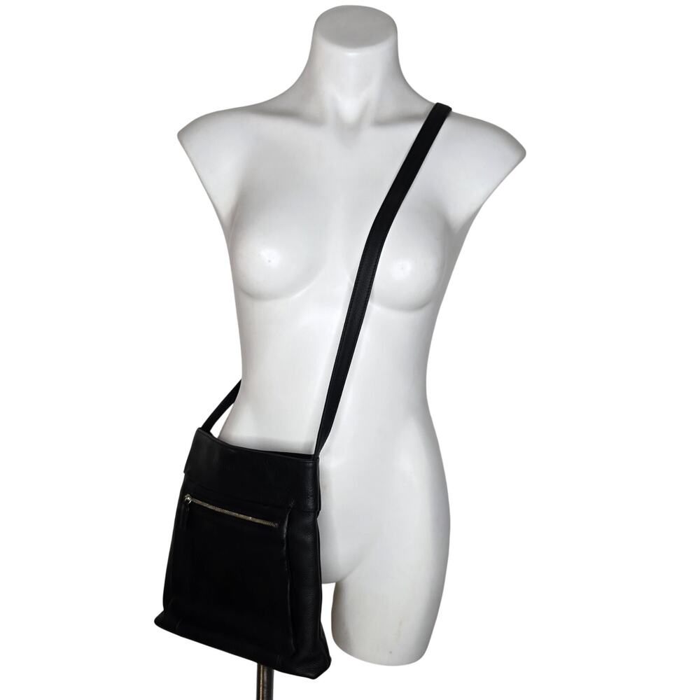 VINTAGE NINE WEST Pebbled Leather Crossbody Bag Black